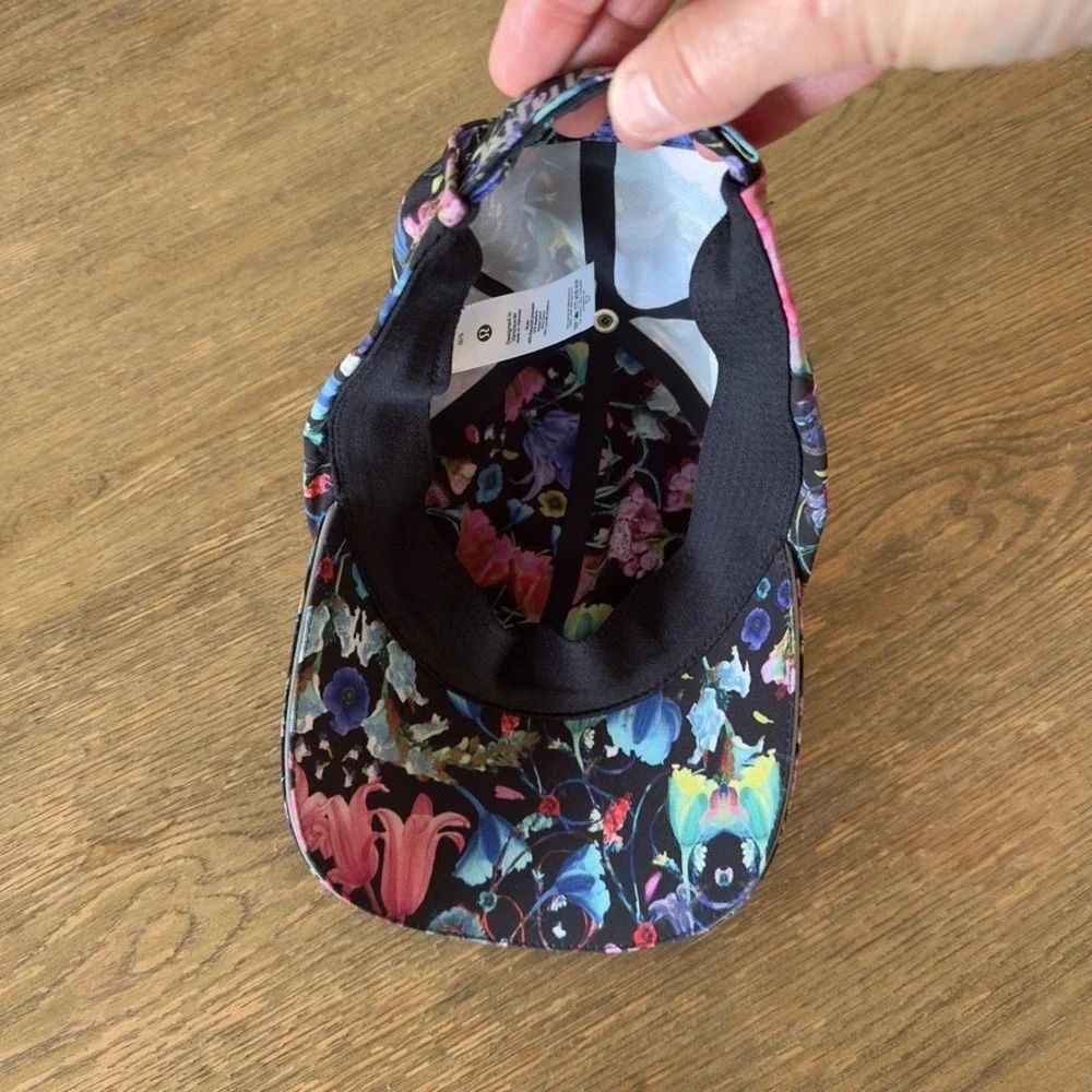 NWOT Lululemon Fast and Free Running Hat-Flowerscope Black Multi-Style# W9EPLS